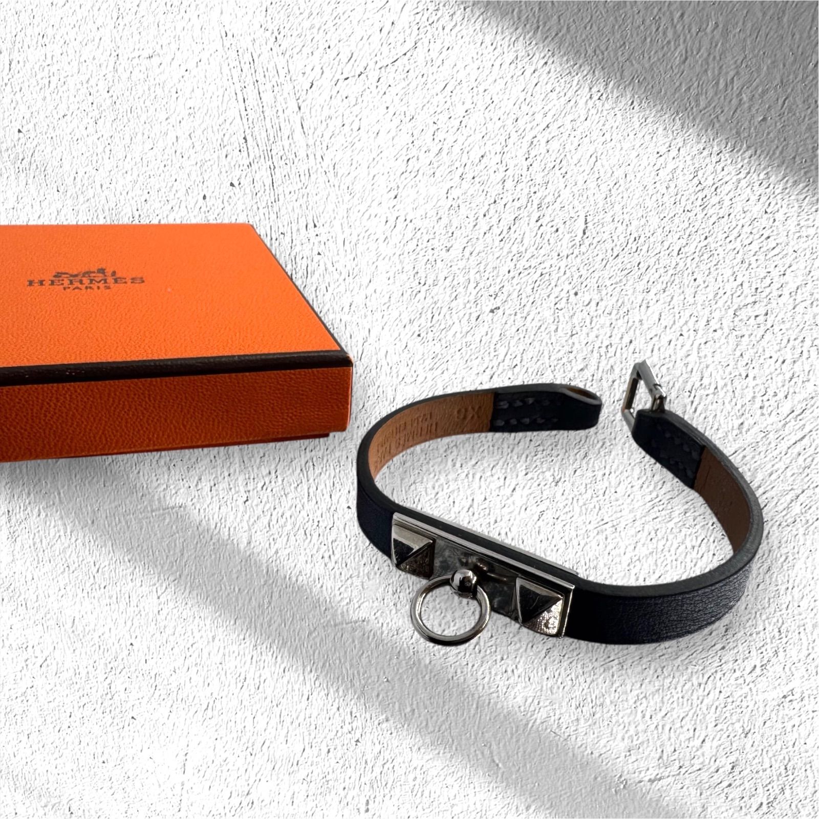 HERMESレザーブレスレット リヴァル ミニ ブルー ヴォースイフト R刻印 HERMES レザーブレスレット リヴァル ミニ ブルー ヴォー