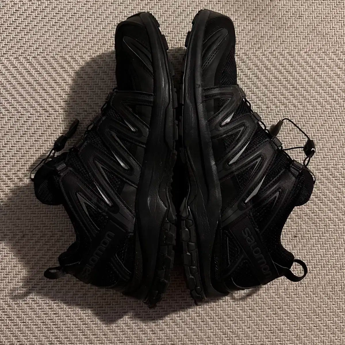 SALOMON サロモン