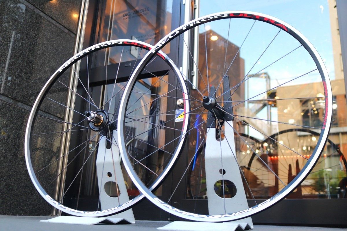 カンパニョーロ CAMPAGNOLO ニュートロンウルトラ NEUTRON ULTRA アルミ クリンチャー ホイールセット カンパ12/11S  【東京南麻布店】 - メルカリ