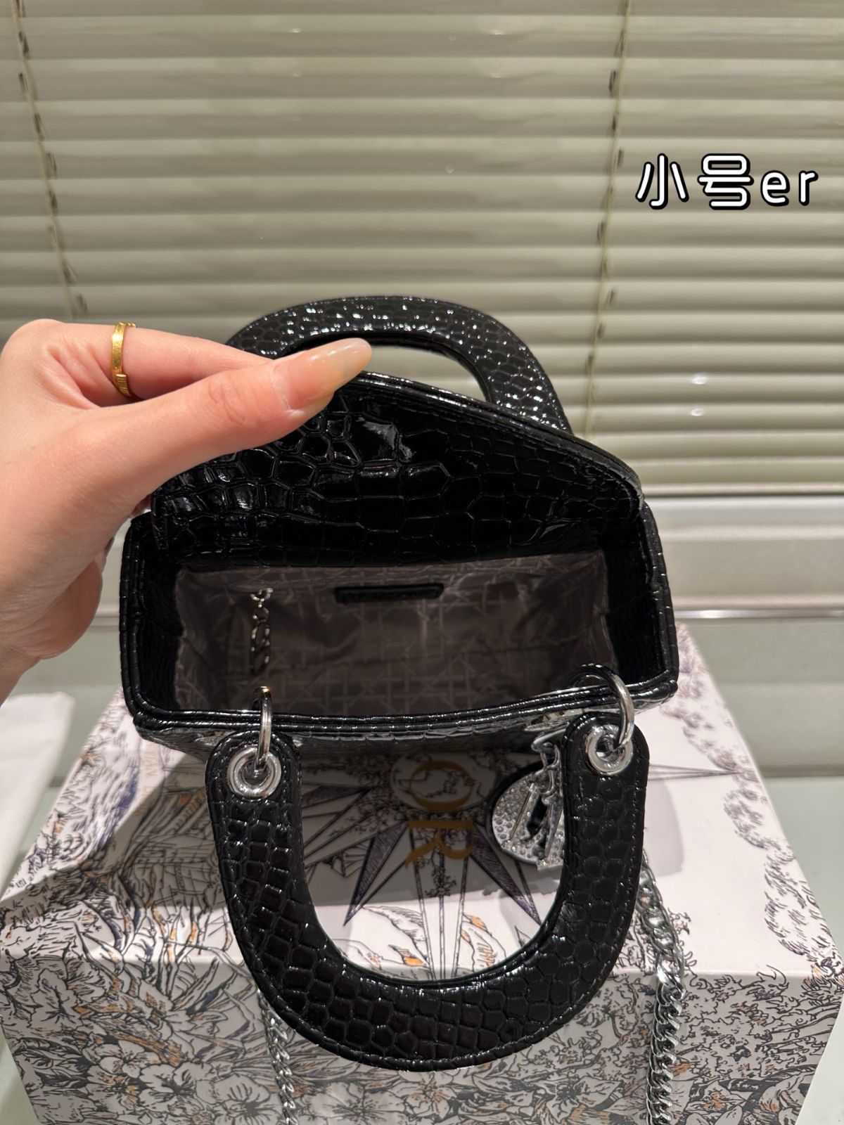 【最終値下げ】ディオール　ベルト　レディース　箱付き org.jpg