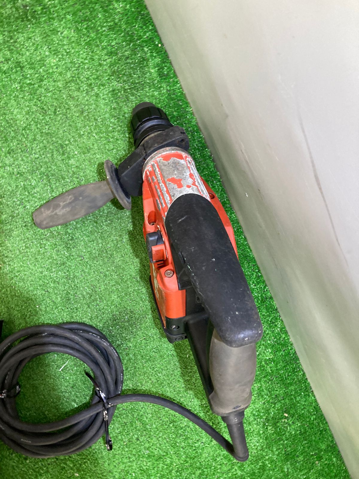 中古品】【0921】☆HILTI ロータリーハンマドリル TE15-C ITYHQ2HYE0IZ