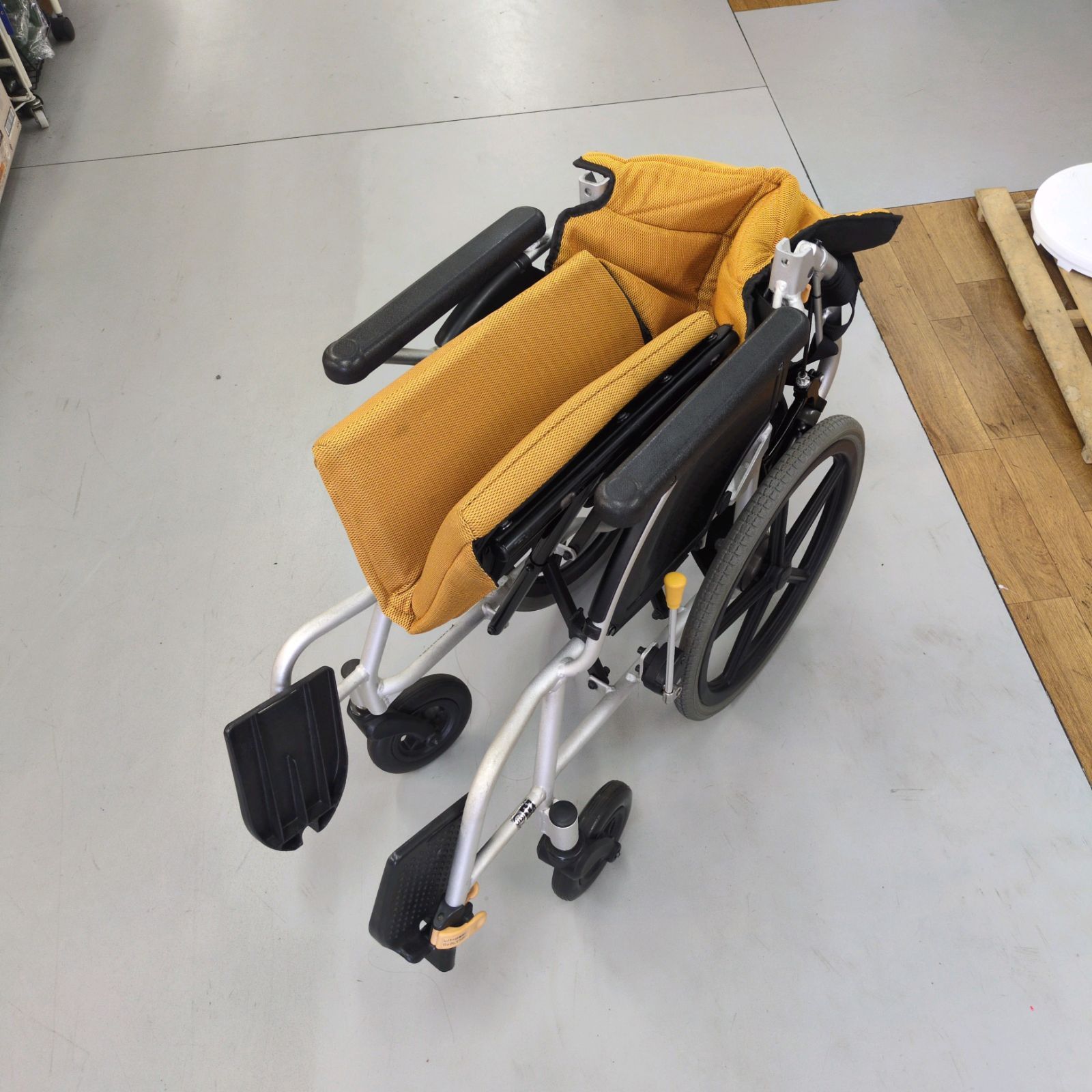 J588 ☆多少使用感有り☆松永製作所☆車いす(介助式)☆NEXT CORE