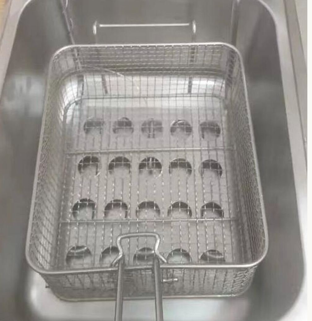 未使用品！30cm！久慈砂鉄 天麩羅鍋 30cm幸工芸 謹製 天ぷら 紙箱 栞 ☆未使用品☆ 山王堂謹製 久慈砂鉄 天麩羅鍋 30cm【252611656】MTA1364