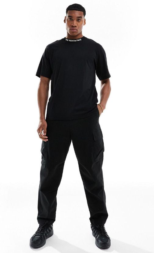 【国内発送】◇The North Face◇ Zumu taped logo Tシャツ The North Face】