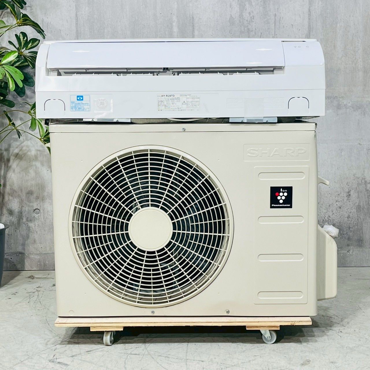 シャープ エアコン AY-R28TD 10畳用 2023年製 Oc056 - メルカリ
