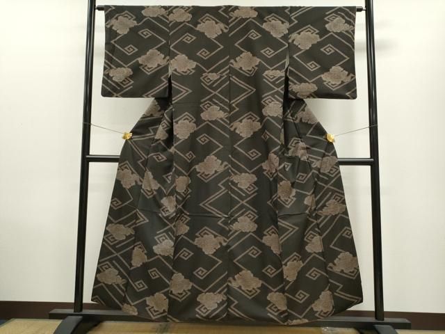 平和屋着物○本場大島紬 7マルキ 雲取り吉祥文 三越扱い 正絹 逸品