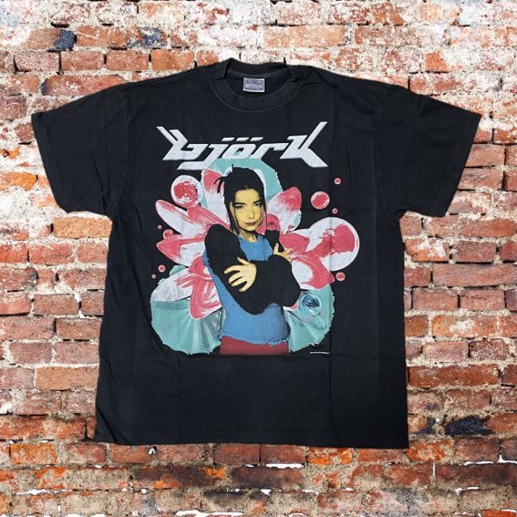 Bjork / ビョーク Tシャツ POST - メルカリ