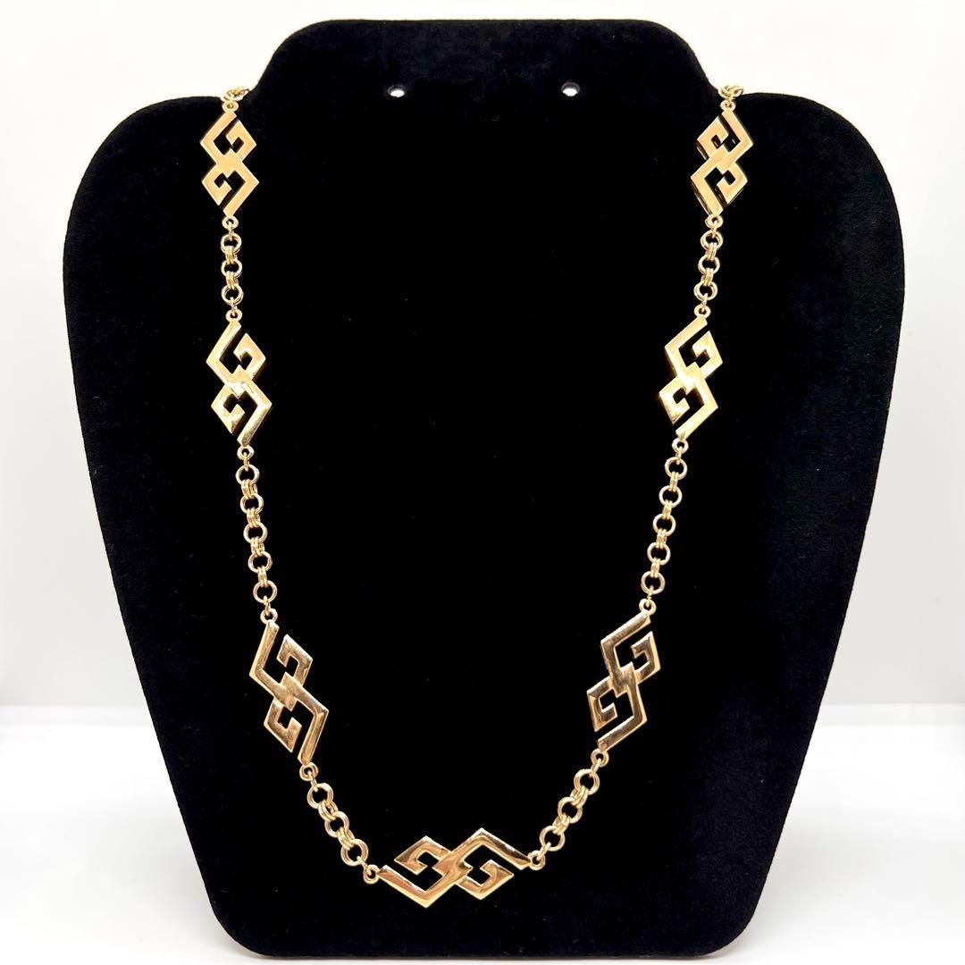 ジバンシーロングネックレス