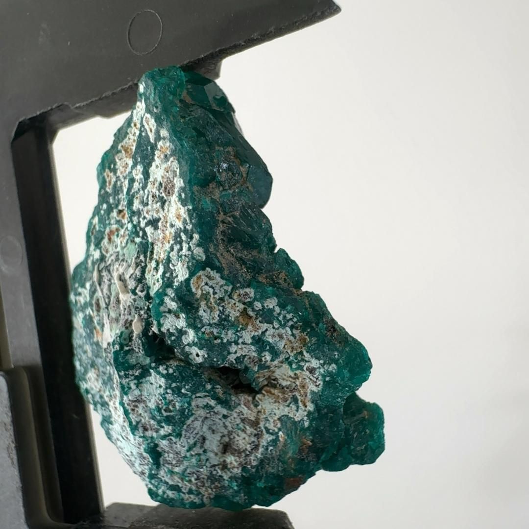 E29956】 ダイオプテーズ 翠銅鉱 原石 天然石 鉱物