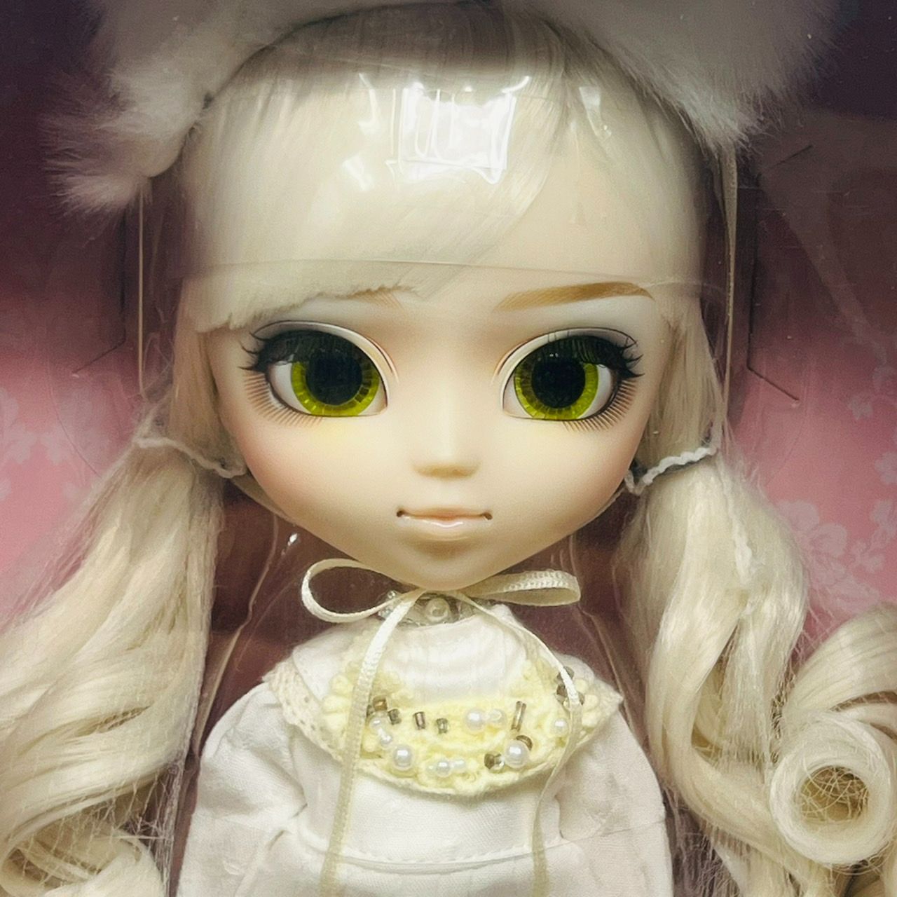 【お値下げ中】 プーリップ グルーヴ ななちゃん ドール Amazon.co.jp: グルーヴ Pullip ななちゃん (nanachan) P-144