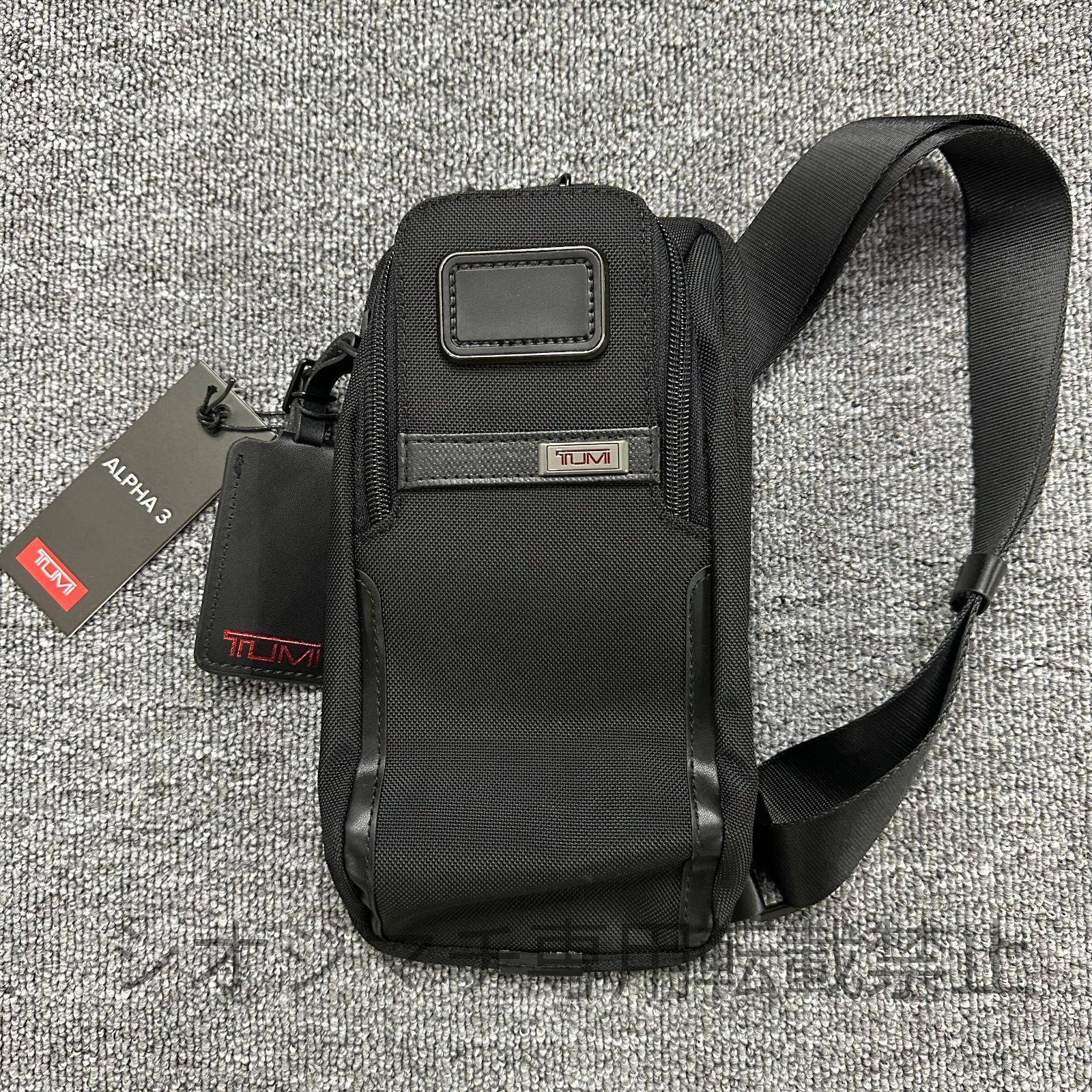 TUMI Alpha コンパクト スリング - メルカリ
