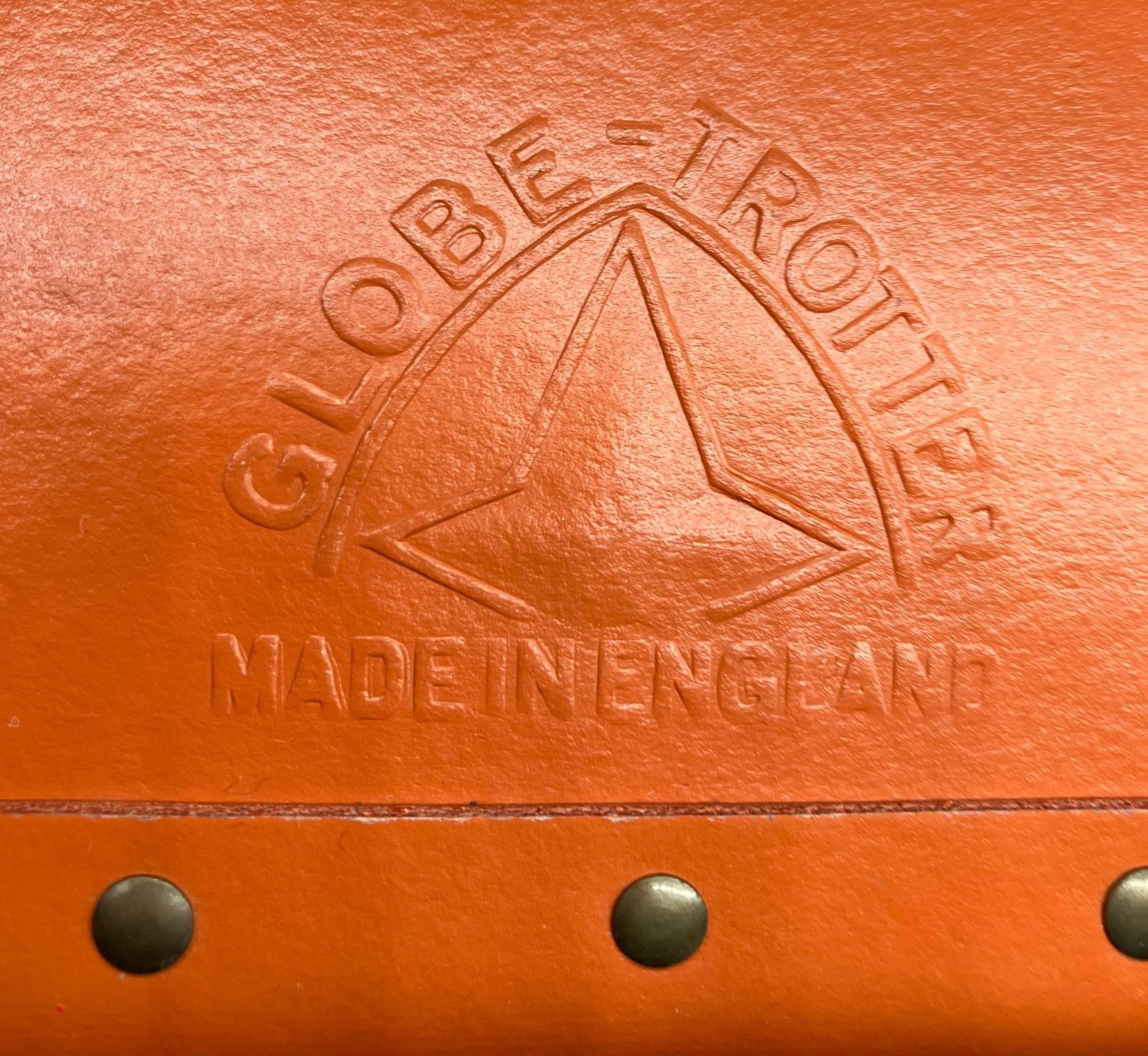 グローブトロッター キャリーケース センテナリ2輪トロリーケース 赤