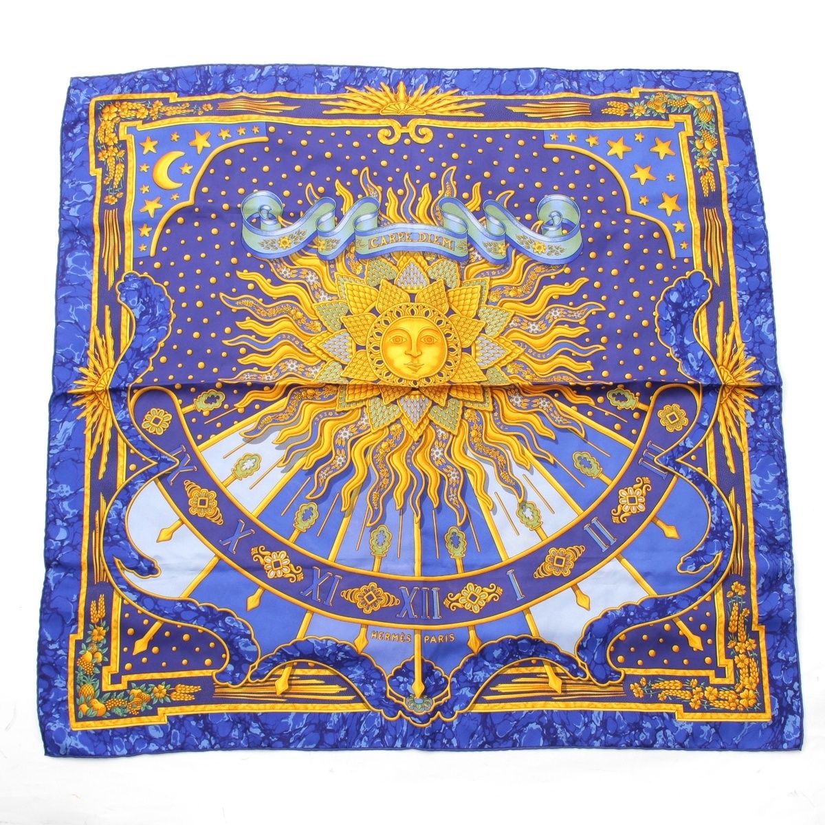 エルメス カレ90 CARPE DIEM 今日一日を楽しむ シルク スカーフ ブルー系