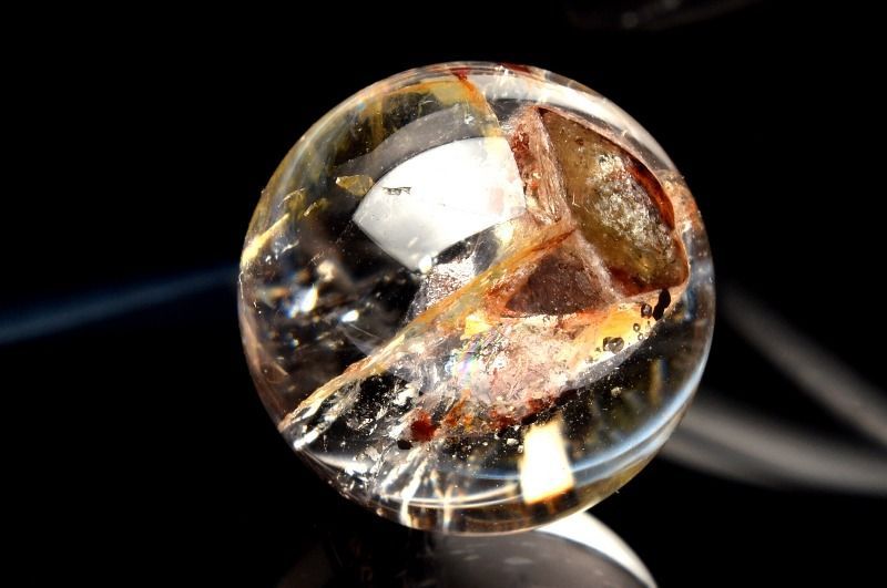 高品質　天然石　クォーツインクォーツ　貫入水晶　スフィア　丸玉　水晶玉 スーパートップクオリティ]レインボー水晶丸玉/アイリスクォーツ