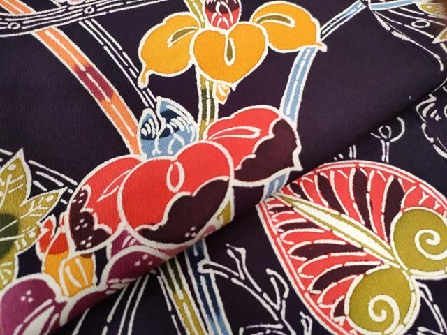 平和屋着物○小振袖 二尺袖 型染め 飛鶴立波葵草花文 鬼しぼ縮緬 正絹