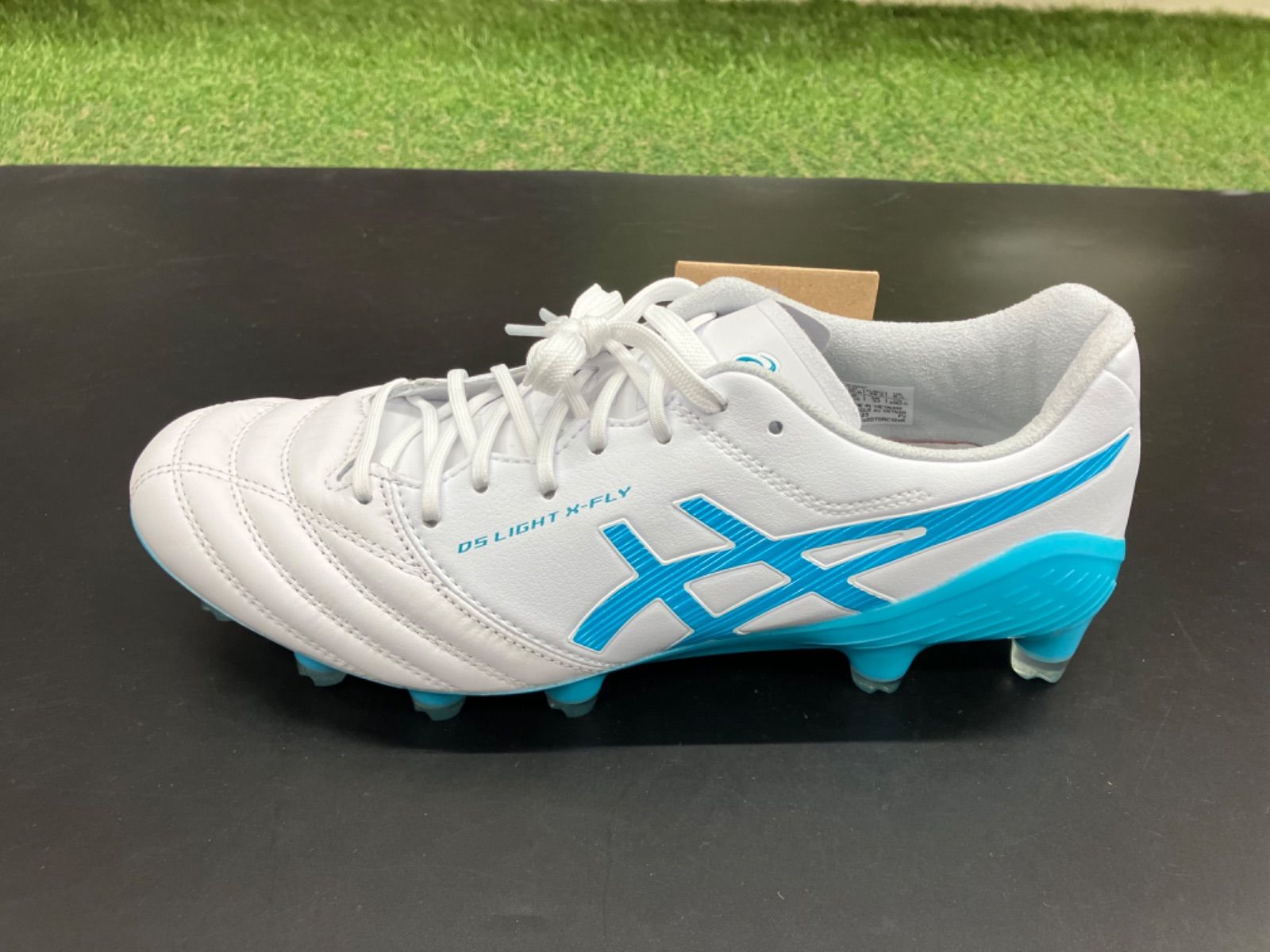 アシックス DS LIGHT X-FLY 5 ホワイト/アクアリウム（1101A047