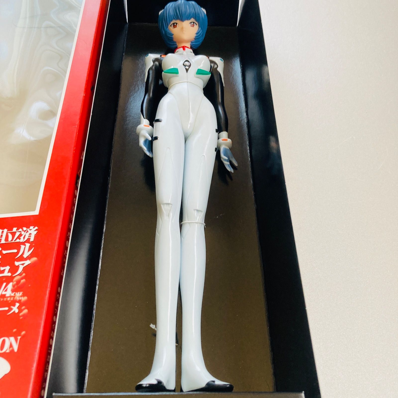 綾波レイ ソフトビニール フィギュア エヴァンゲリオン 1/4スケール エヴァンゲリオン 綾波レイ 1/4スケール ソフトビニール製 完成