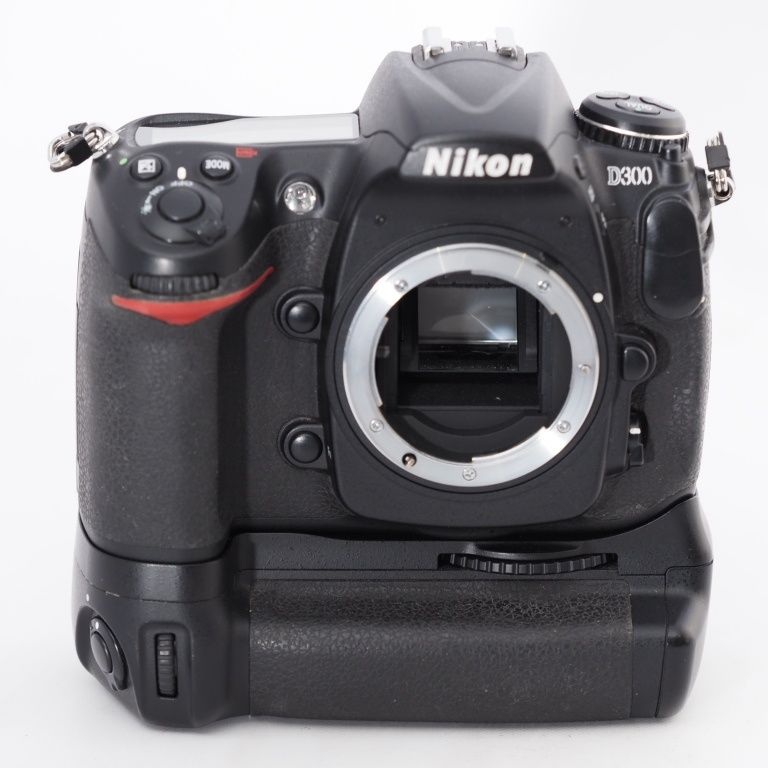 Nikon ニコン デジタル一眼レフカメラ D300 ボディ