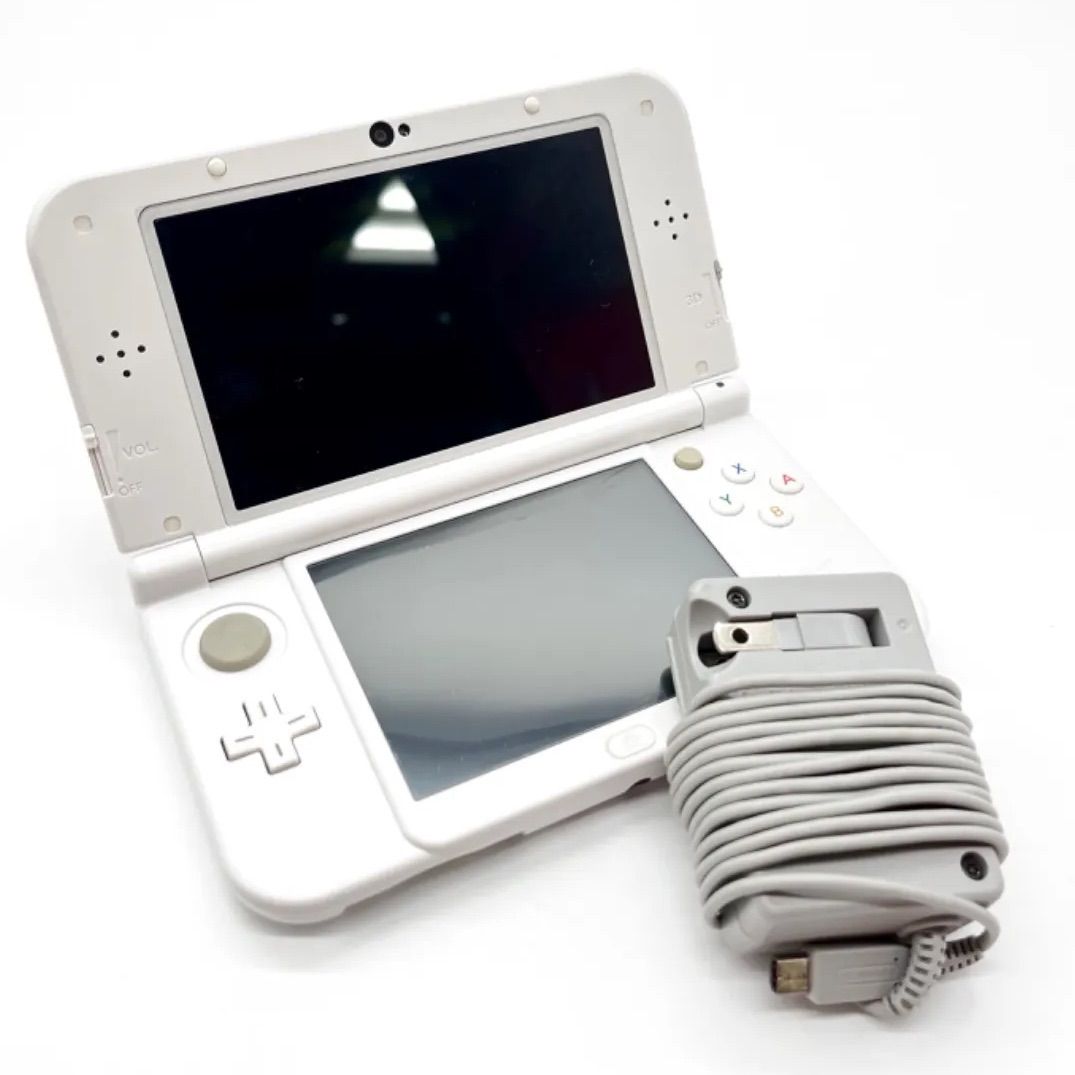 ♪0733 任天堂 newニンテンドー3DS LL ホワイト 充電器付き