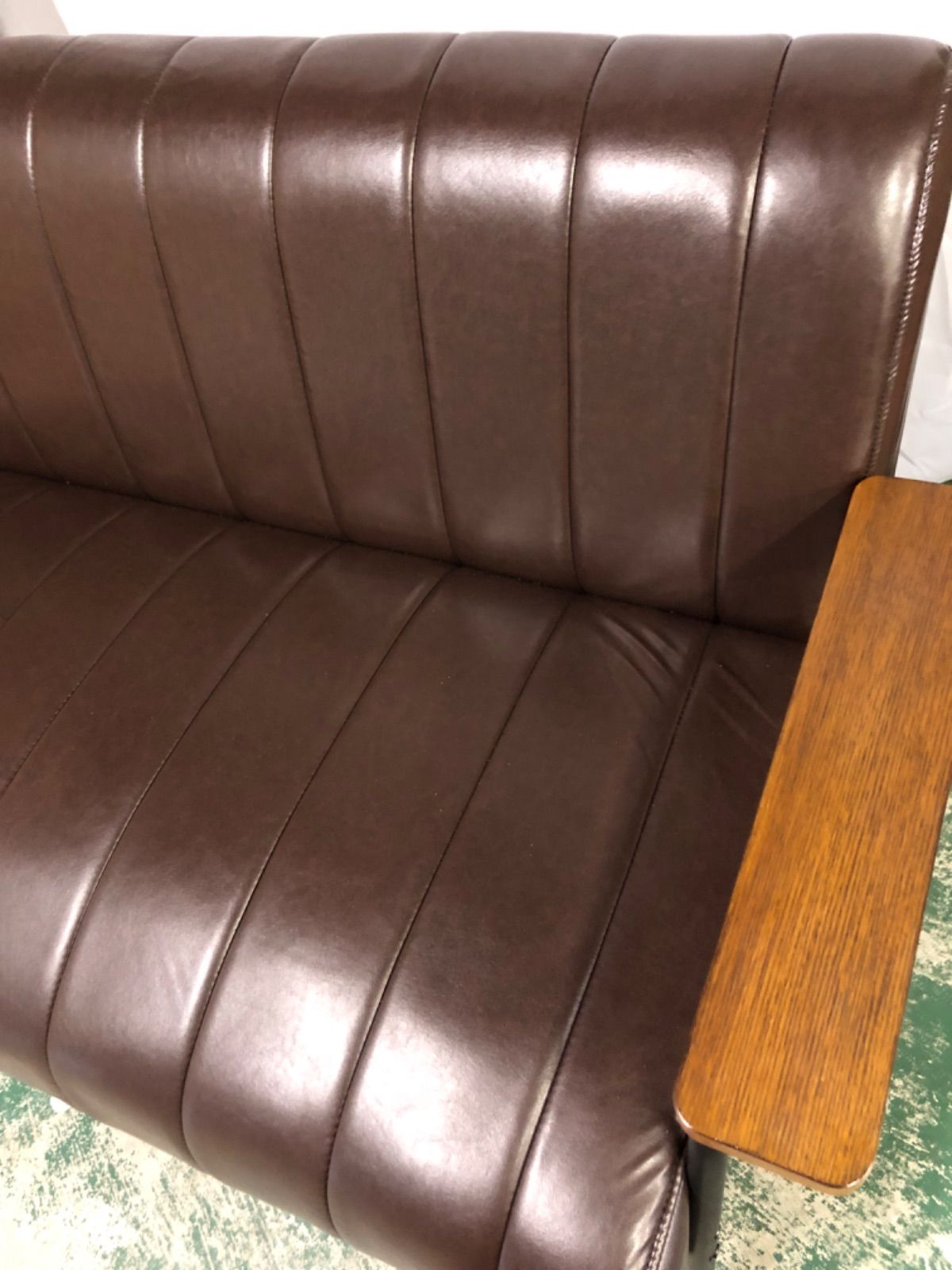 10h35 Nシールド ステイン2KD DBR 合成皮革 2人用ソファ ブラック