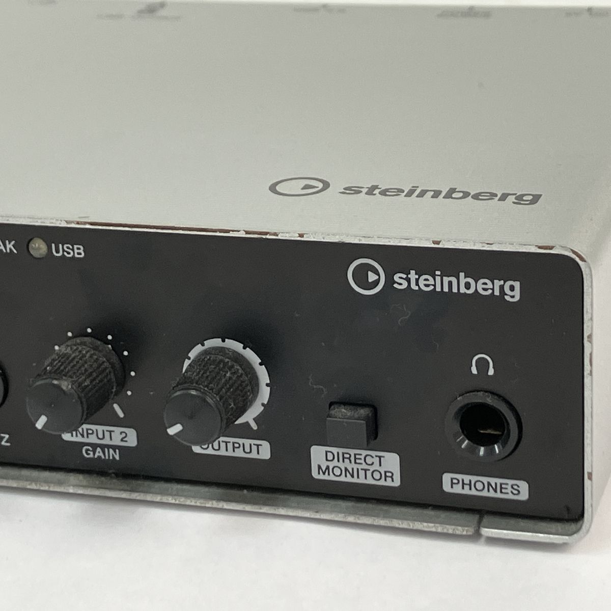 オーディオインターフェイス