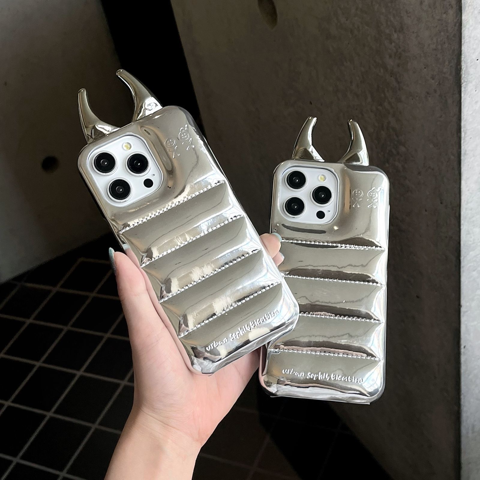 【新品未使用】UrbanSophistication iPhoneケース　デビル Urban Sophistication THE PUFFER CASE デビル iPhoneケース
