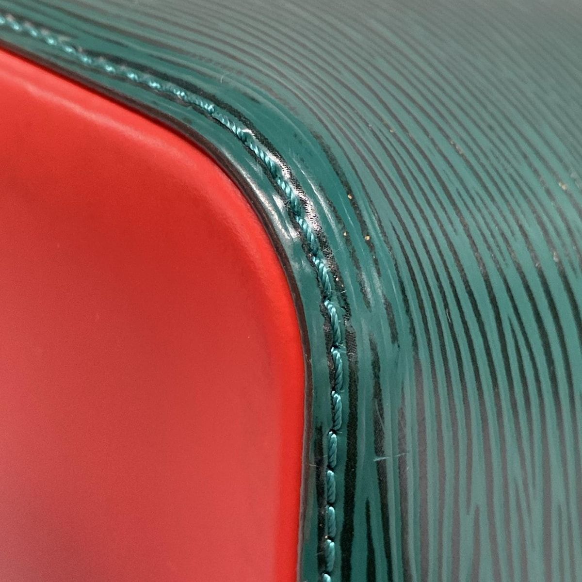 ショルダーバッグ