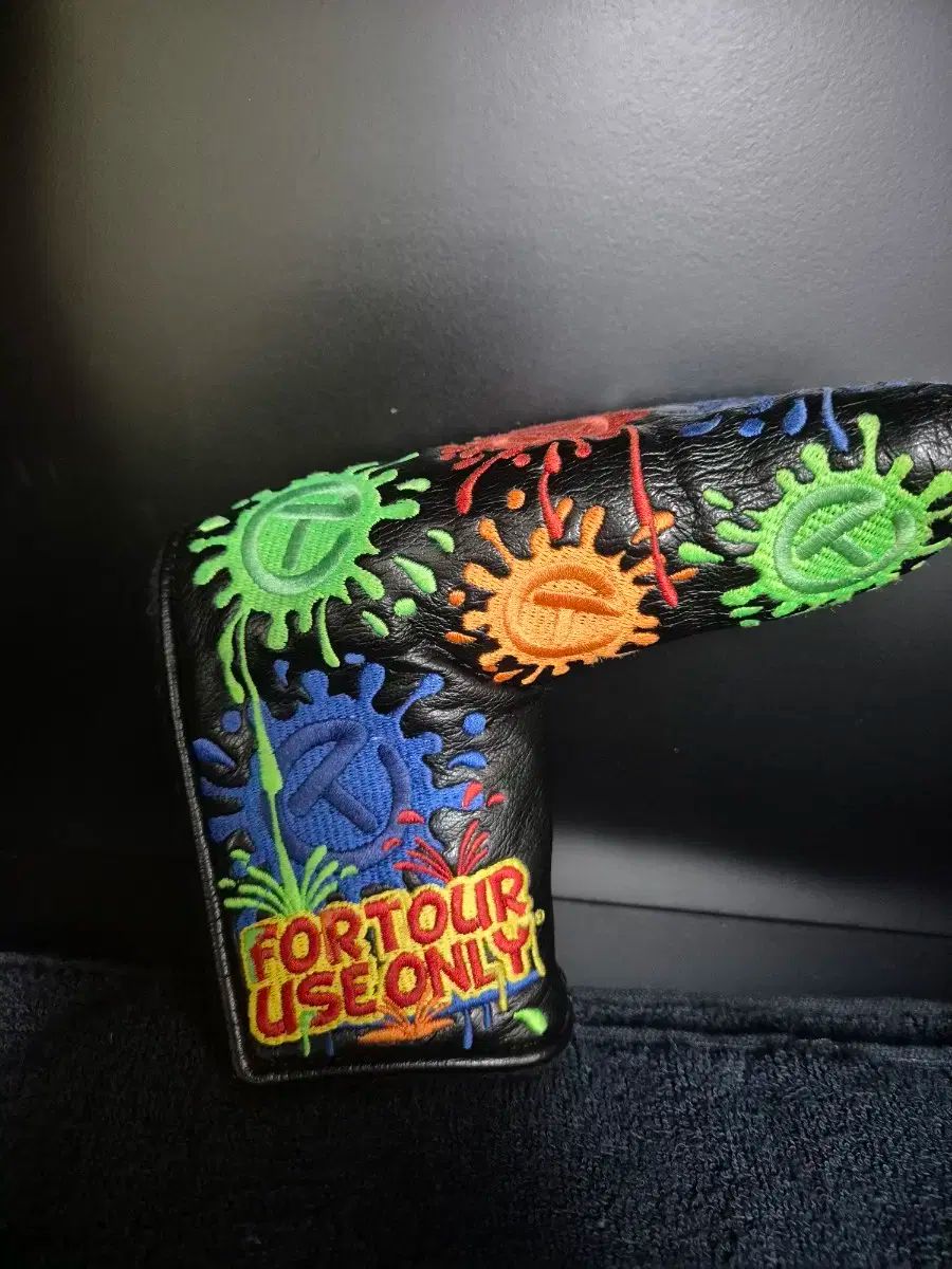 Scotty Cameron スコッティ キャメロン サークル T シャツ パターカバー