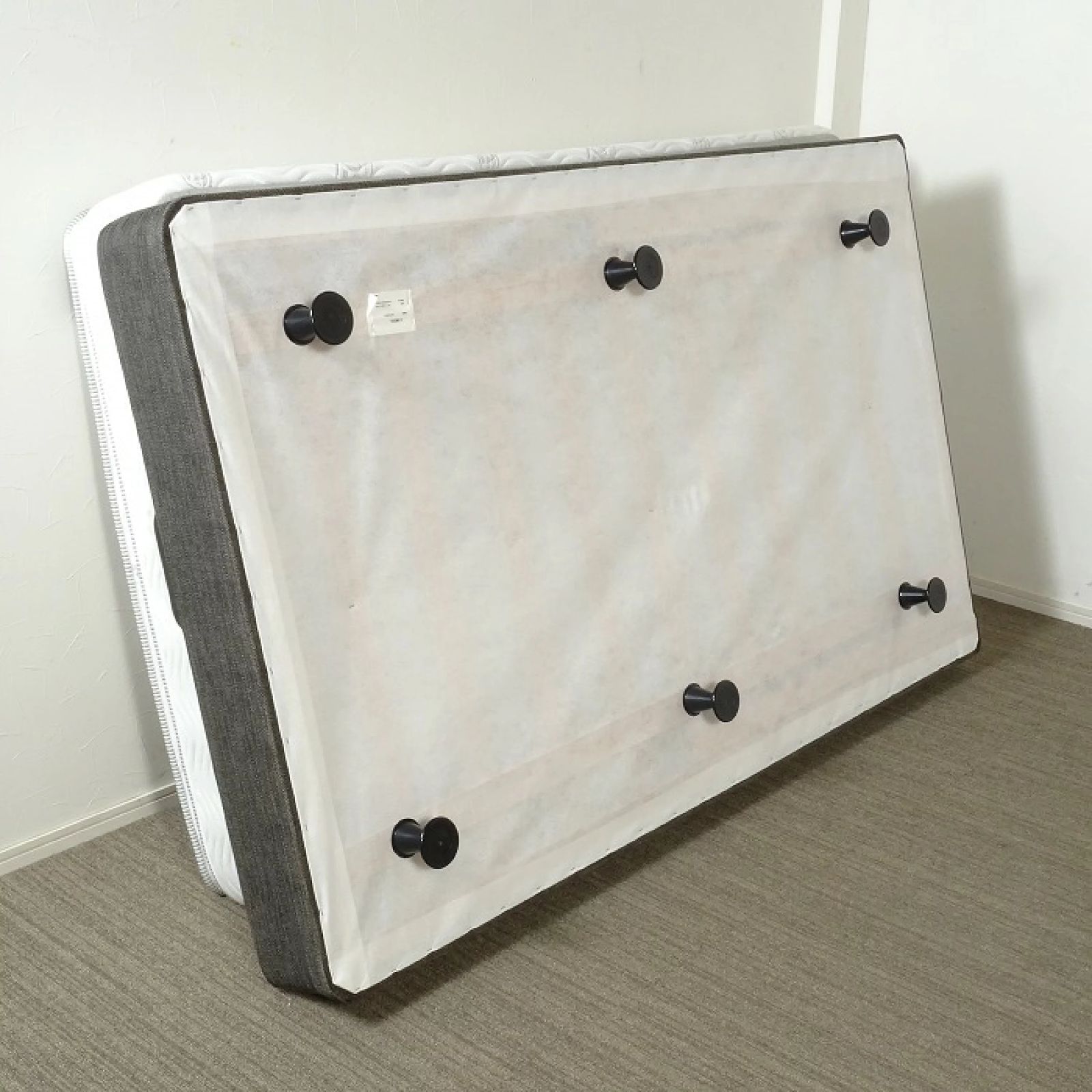 ピロートップ セミダブルベッド