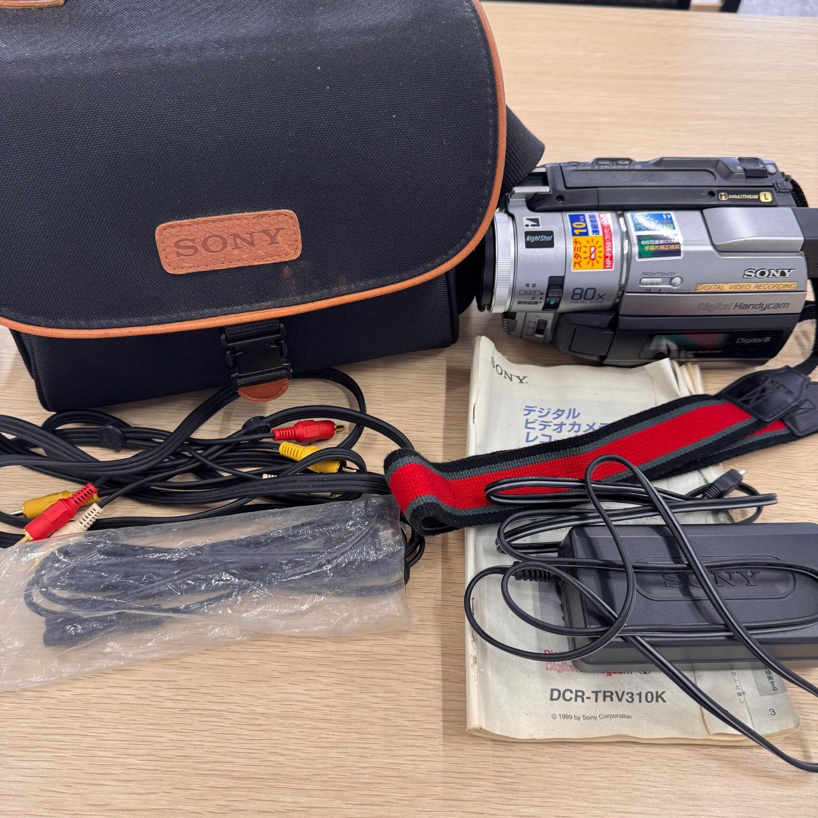 撮影再生ダビングOK　美品　SONY　DCR-TRV310　付属品有　Hi8 ショップ SONY DCR-TRV310 付属品有 美品 撮影再生ダビングOK SONY DCR