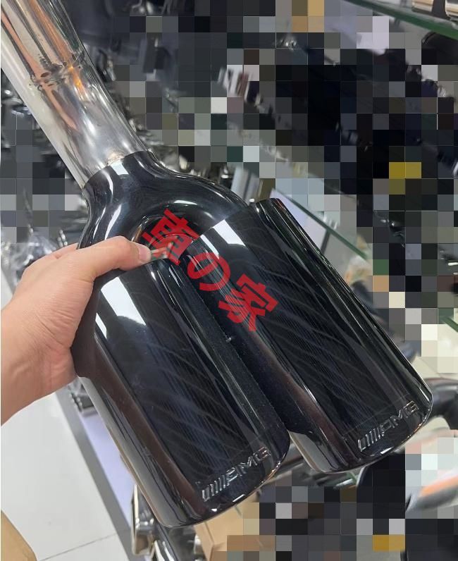 メルセデス ベンツ Gクラス W463 G500 G55 AMGルック マフラーカッター テールパイプ 型押しロゴ付き ブラック4本出し ステンレス