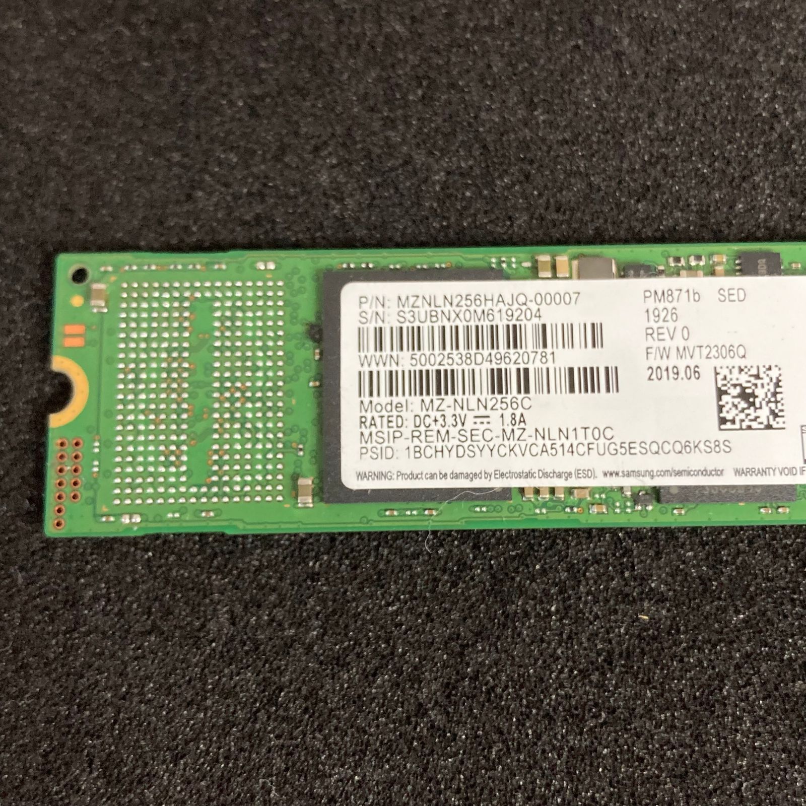 SAMSUNG M.2 SATA SSD 2280 256GB | MZNLN256HAJQ-00007 | y19 | samsung【421】 -  メルカリ