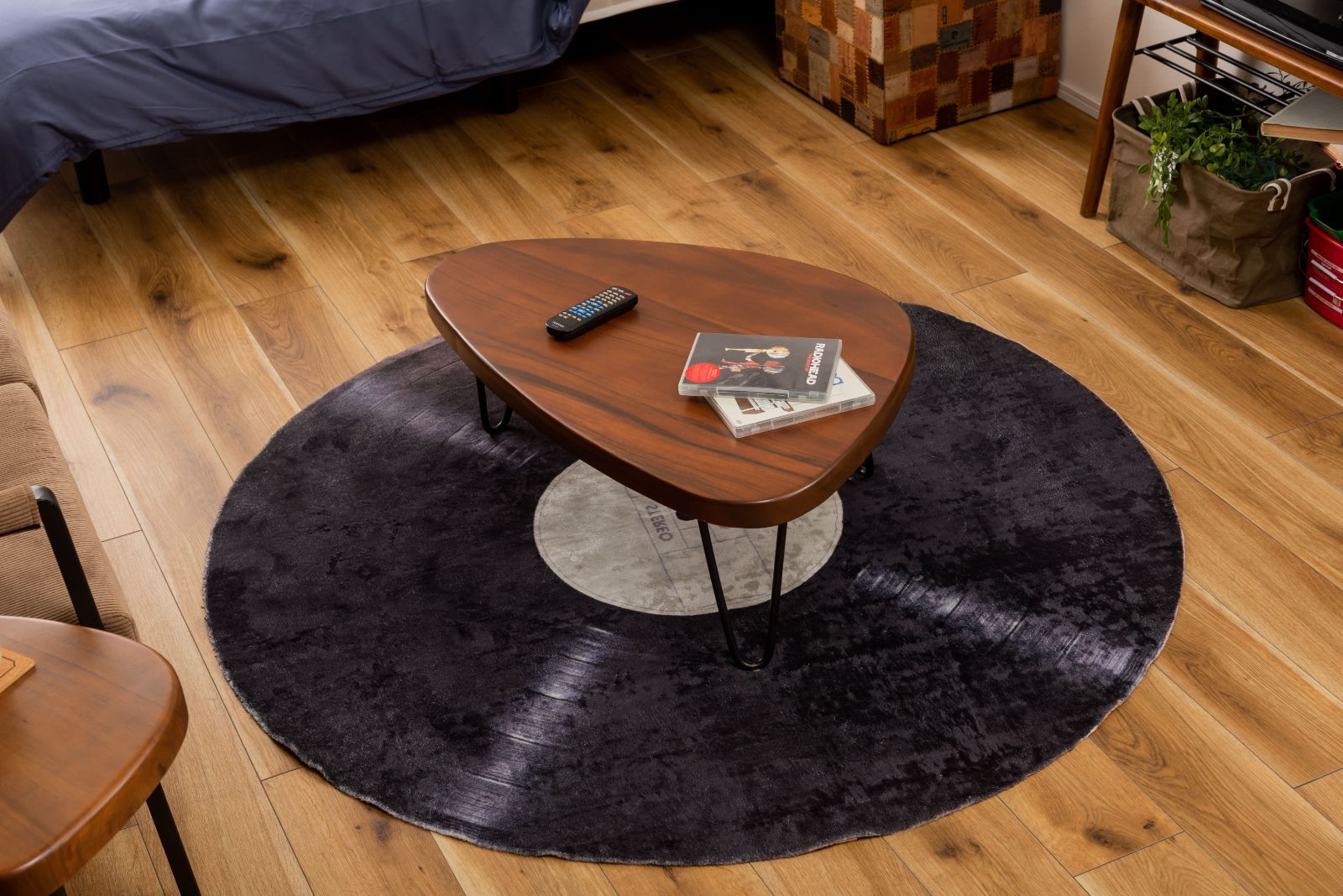 本州 ラグ レコード 写真 個性派 リアルプリント ブラック シンプル 滑り止め加工 インテリア 約φ140 MARWIL-DEMENAGEMENTS_CH