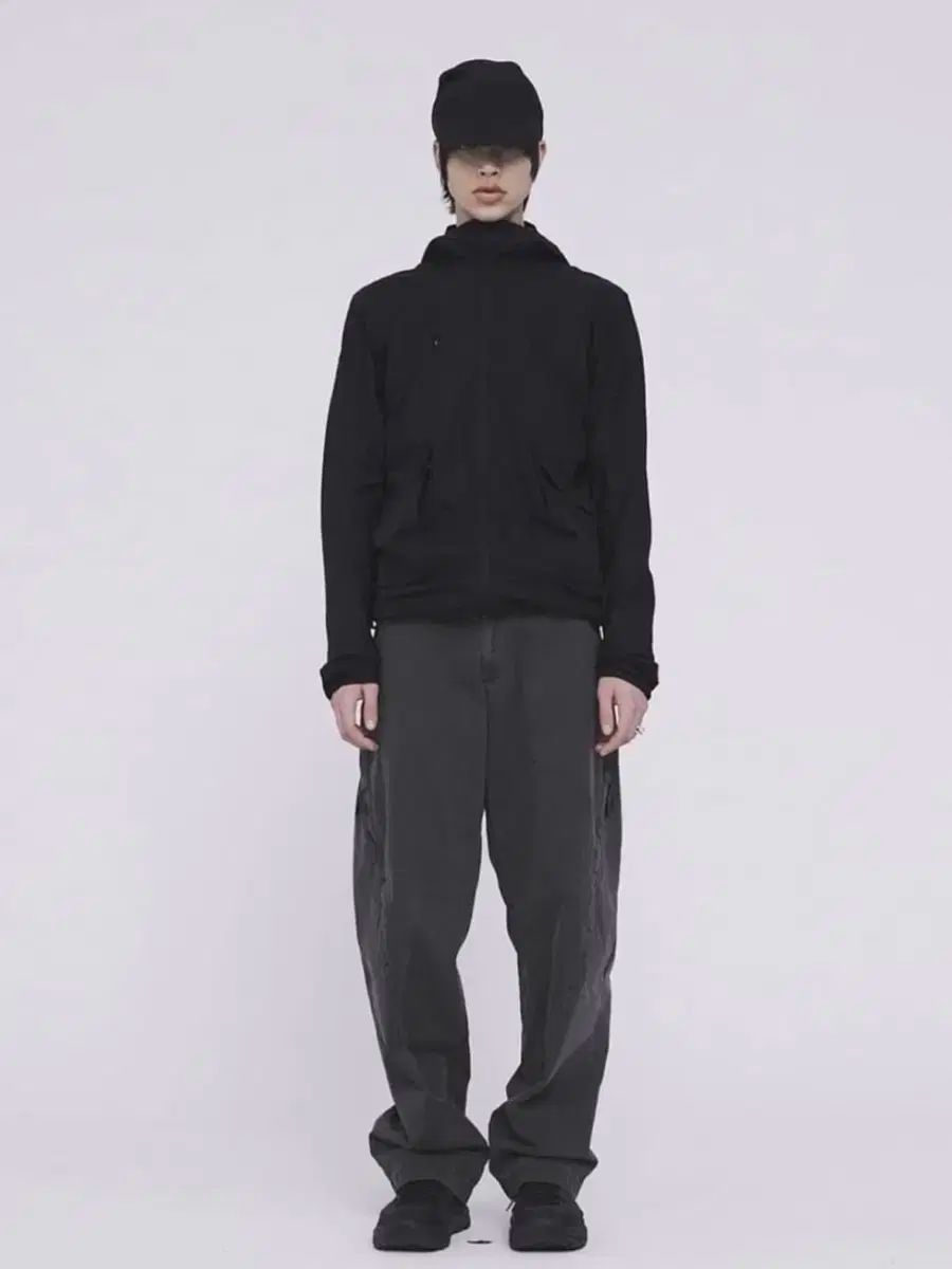 Hyein seo Windbreaker black 4size