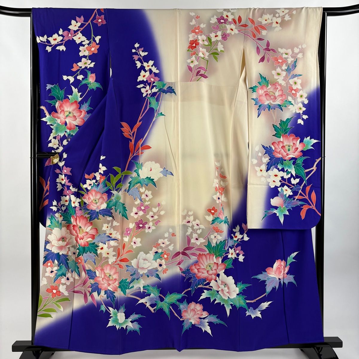 振袖 身丈159cm 裄丈65cm M 袷 牡丹 草花 金糸 染め分け 紫 正絹 秀品
