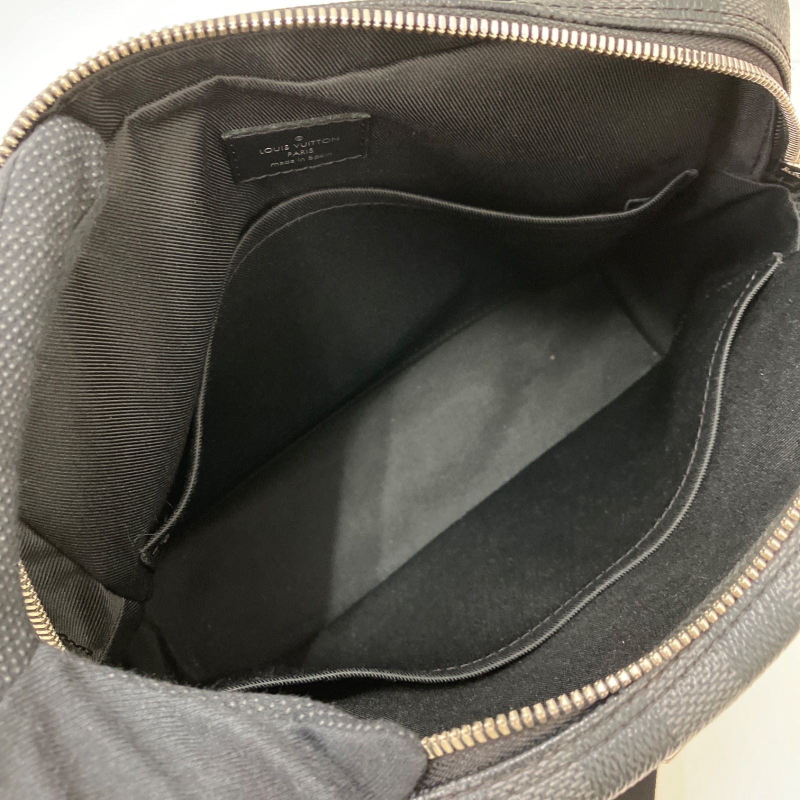 VUITTON ダミエグラフィット