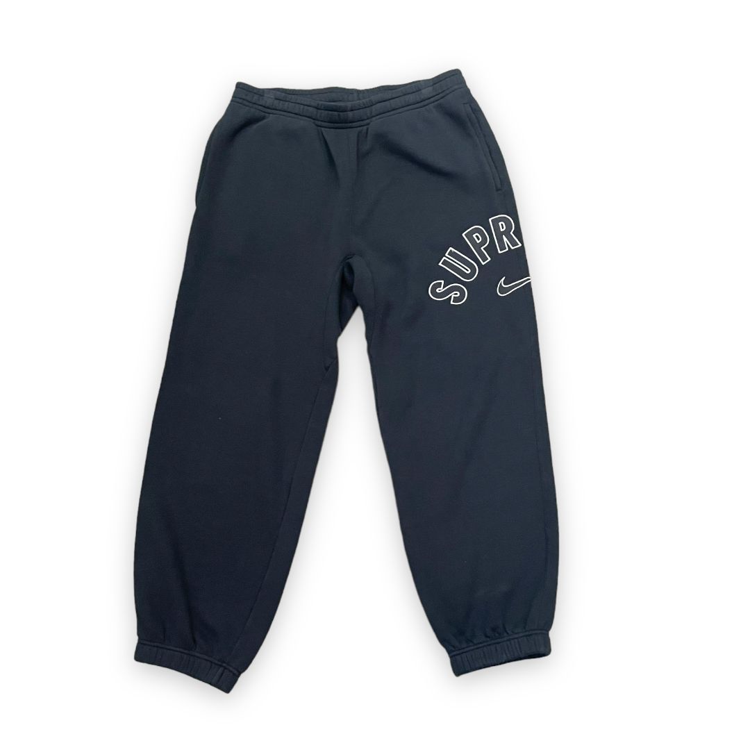 新品同様 Supreme/Nike / Sweatpant Arc Arc Sweatpantシュプリーム