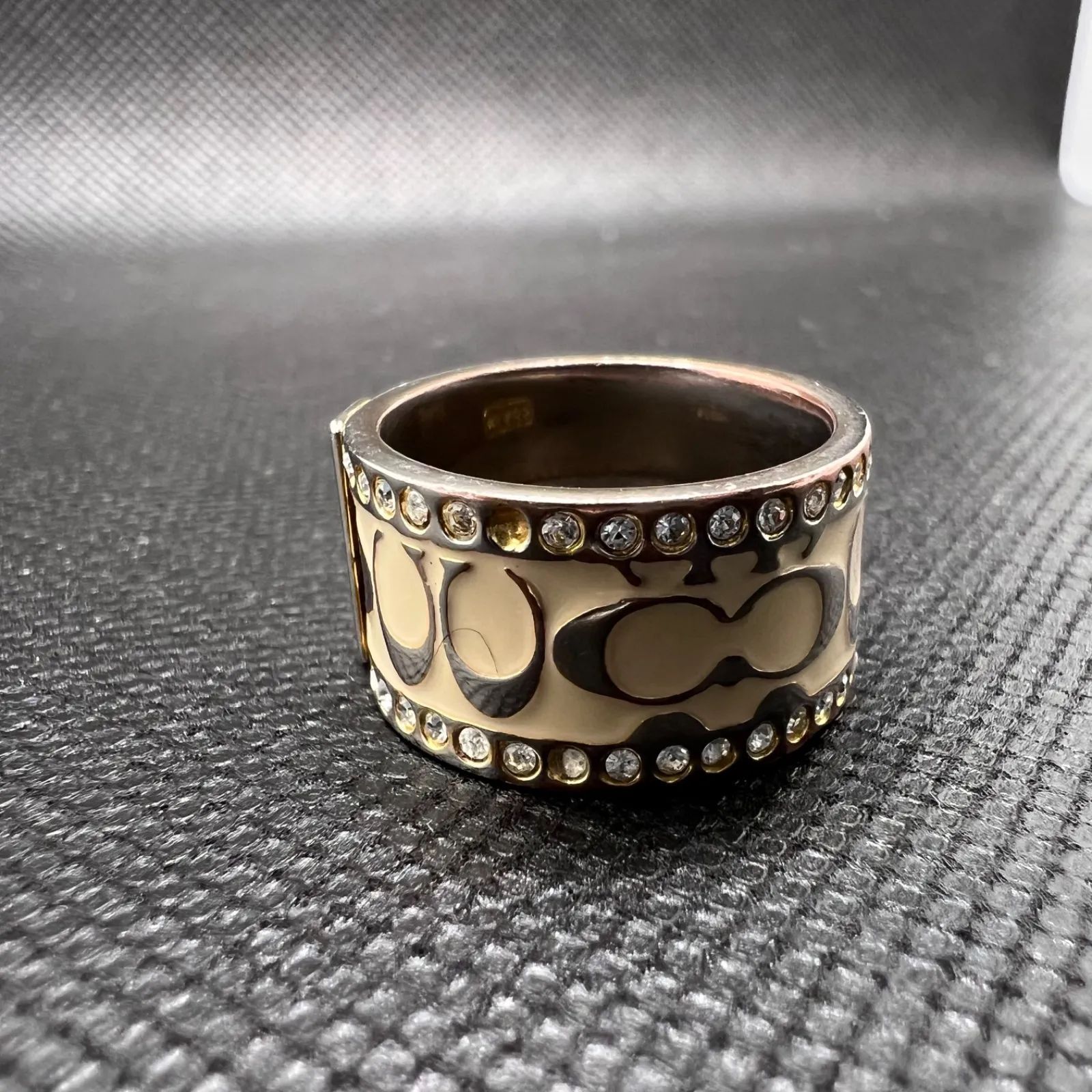 COACH ロゴ入りリング 13号 COACH コーチ リング 指輪 ホワイト ラインストーン CCロゴ 13号