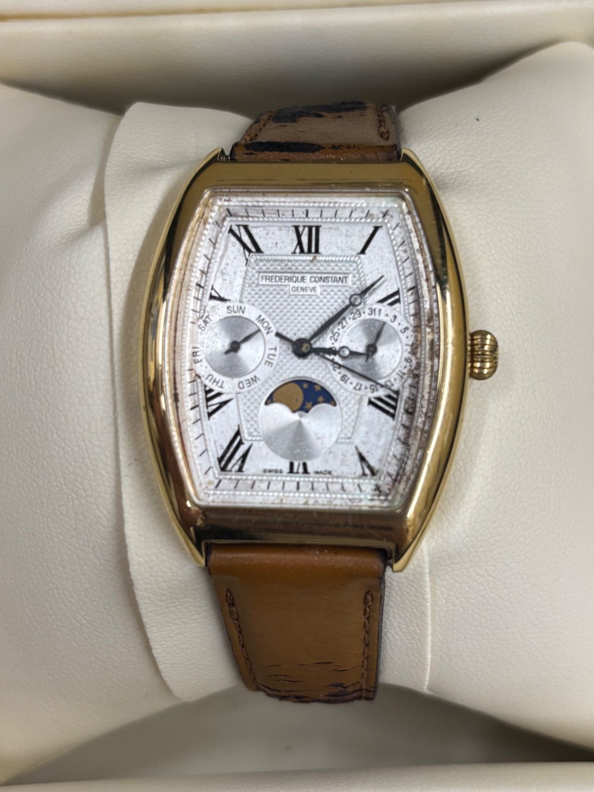 希少】フレデリックコンスタント ムーンフェイズ クォーツ ホワイト