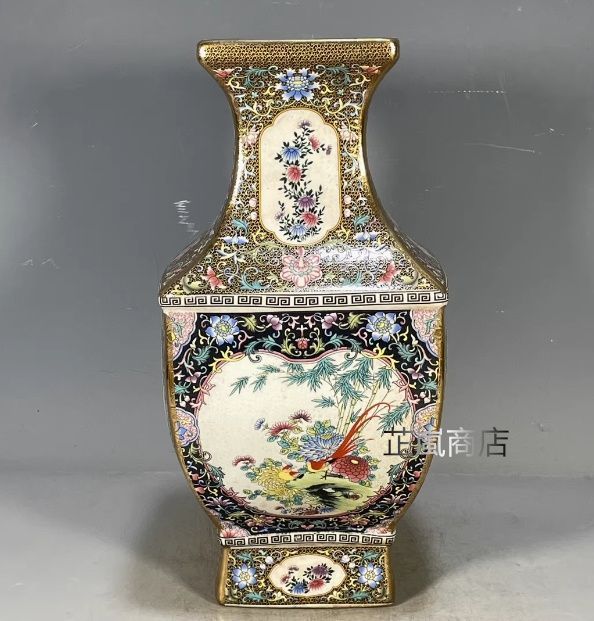 清乾隆琺瑯彩花鳥図紋四方賞瓶 景徳鎮 陶磁器 装飾品 工芸品