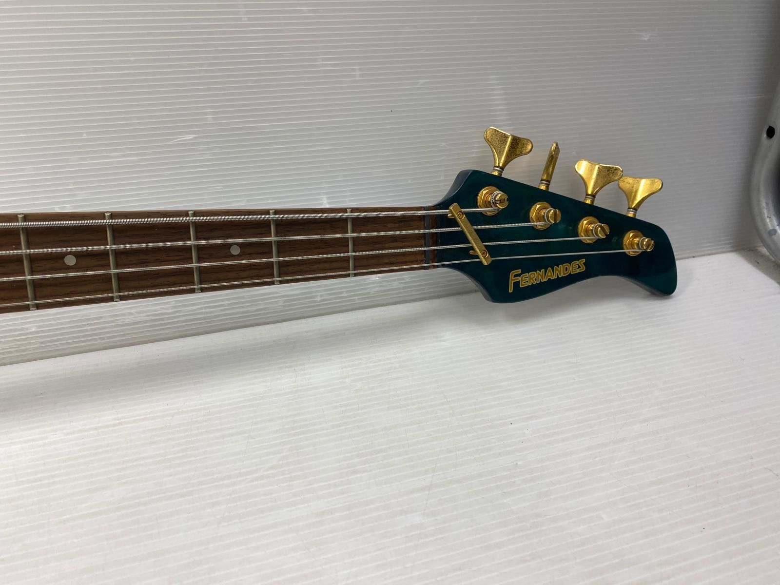 FERNANDES ゴールドパーツ仕様 エレキベース ソフトケース付 FERNANDES ゴールドパーツ仕様 エレキベース ソフトケース付