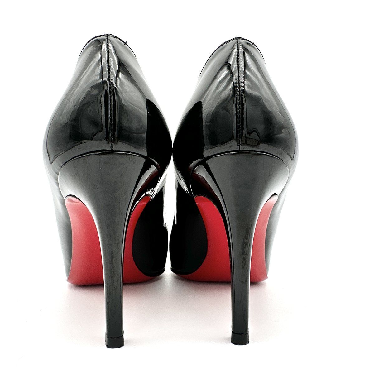 【極美品】クリスチャンルブタン 黒 エナメル ハイヒール40 Christian Louboutin ハイヒール エナメル 黒 2165T