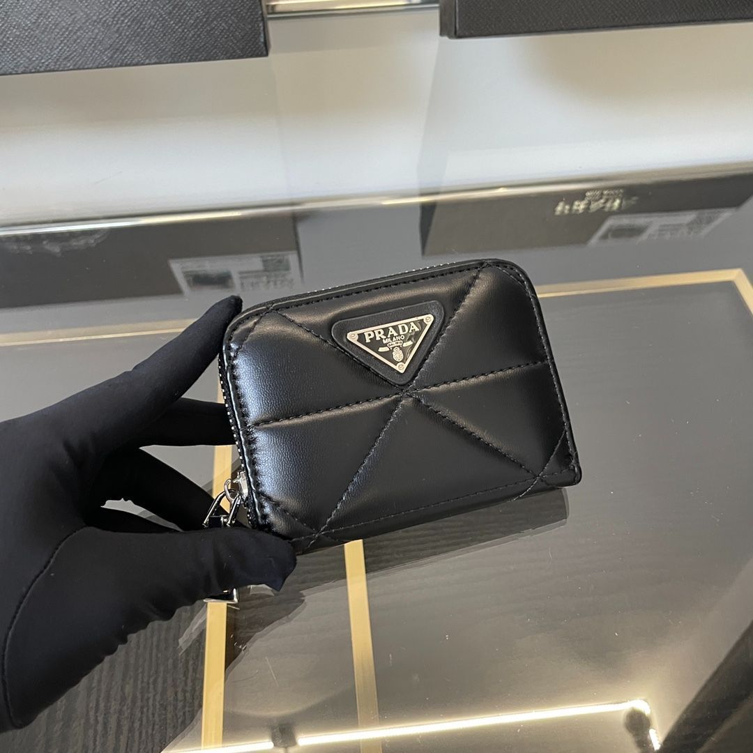 LOEWE、PRADA、coachその他バック、財布まとめ売り Yahoo!オークション - 新品 COACH 長財布 財布 ファッション