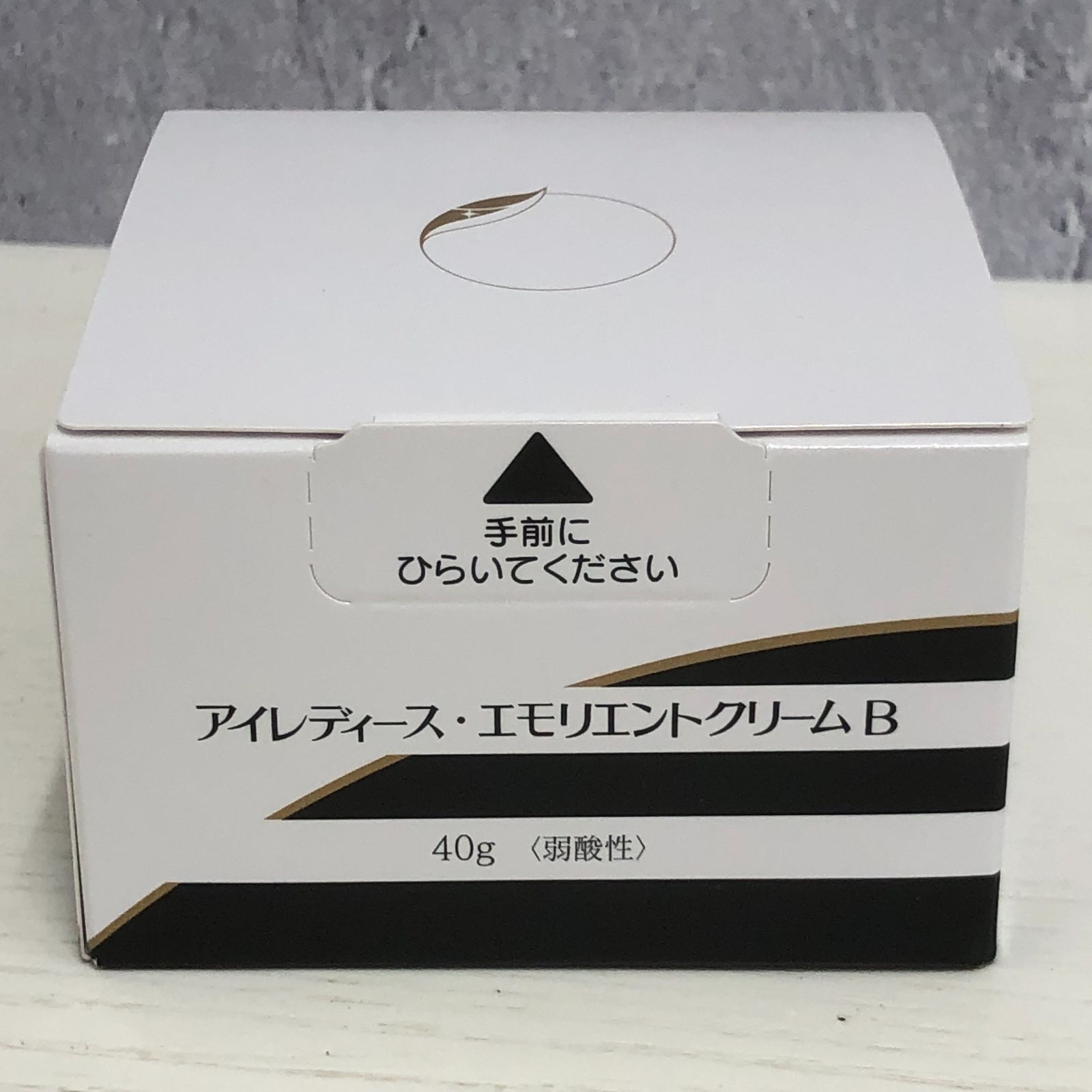 ◎M121【未使用】アイレディース化粧品 アイレディース エモリエントクリームB 弱酸性 40ｇ(ma) - メルカリ