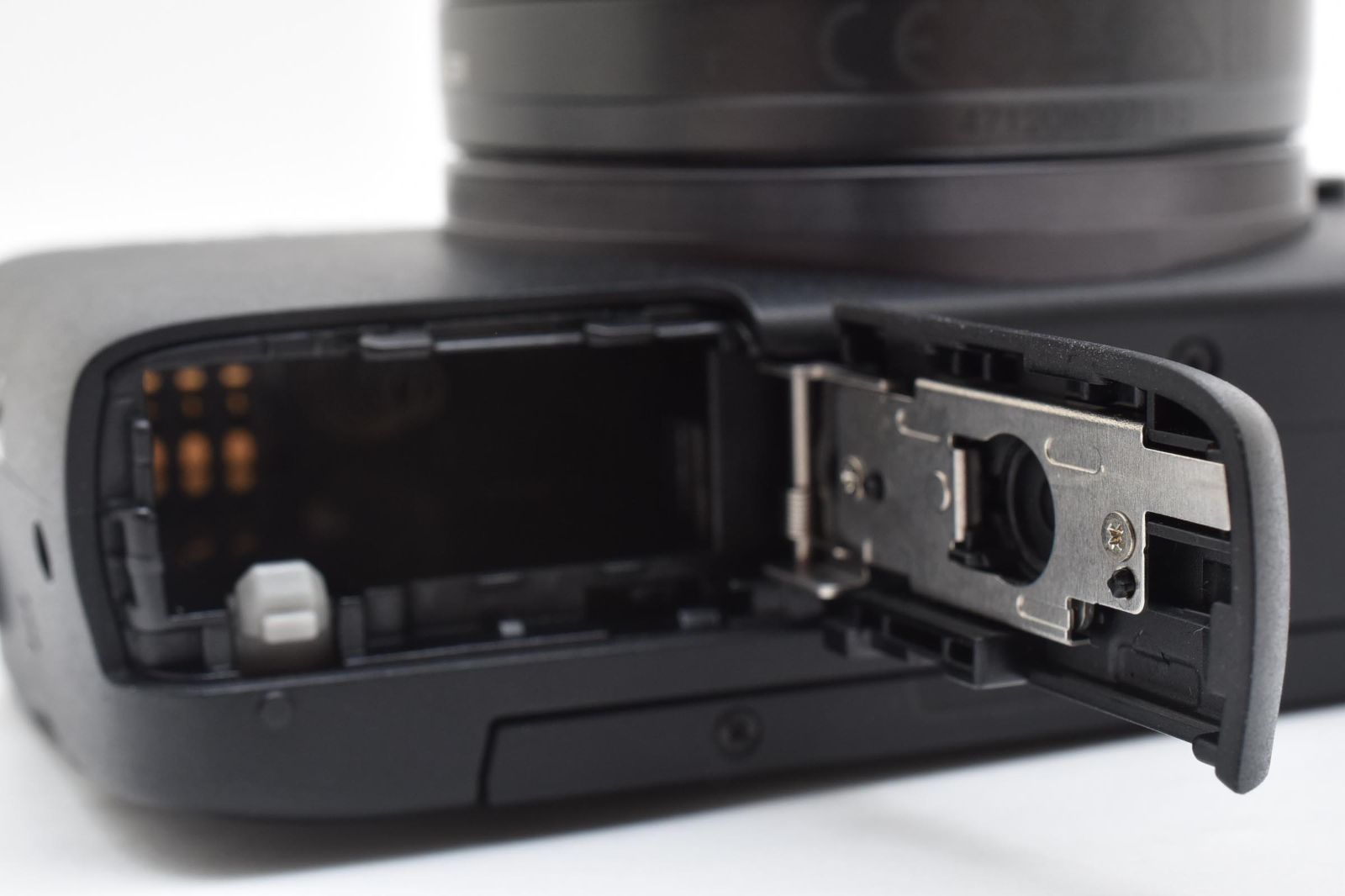 Canon EOS M10 デジタルカメラ 本体 付属品 Canon EOS M10 デジタルカメラ 本体 付属品 Canon EOS M10 Wズーム