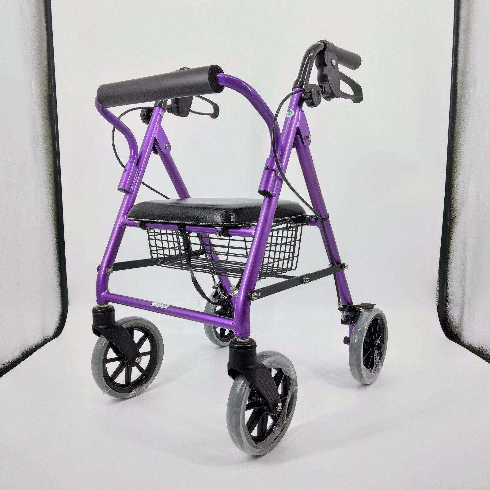 中古　歩行器HAPPYミニ　TAISコード00110-000103 中古 歩行器HAPPYミニ TAISコード00110-000103