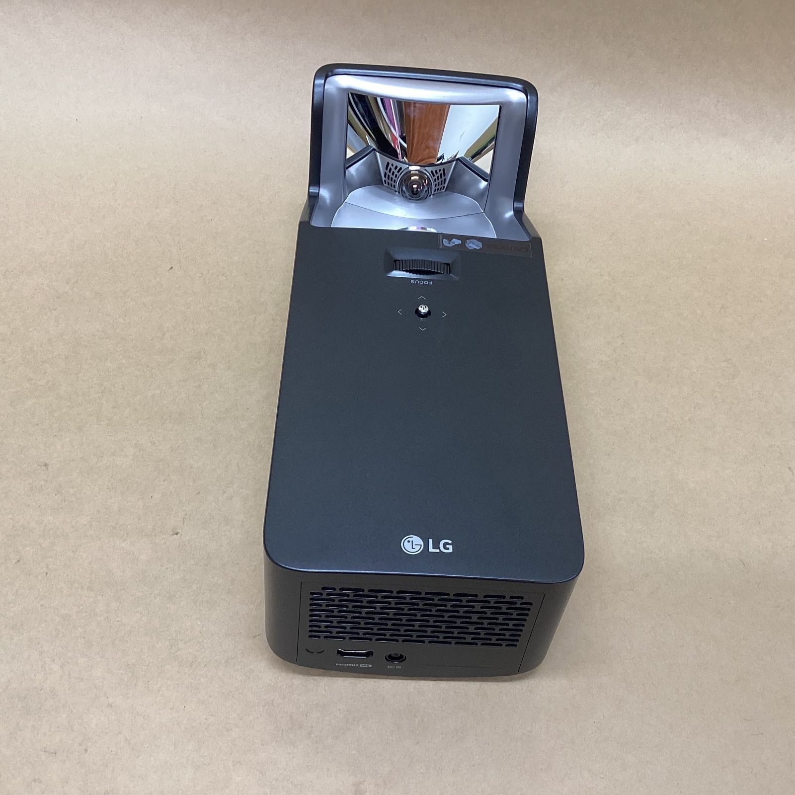 LG Electronics 超短焦点LEDプロジェクター PF1000UG 1000lm 100インチ 