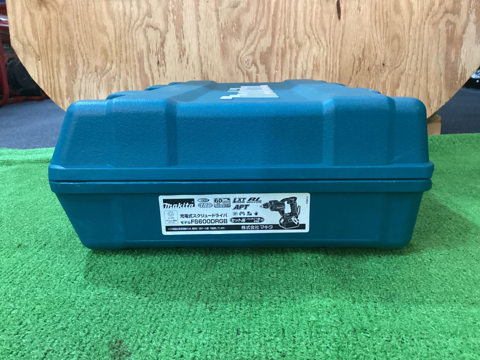 ケースに小キズ有