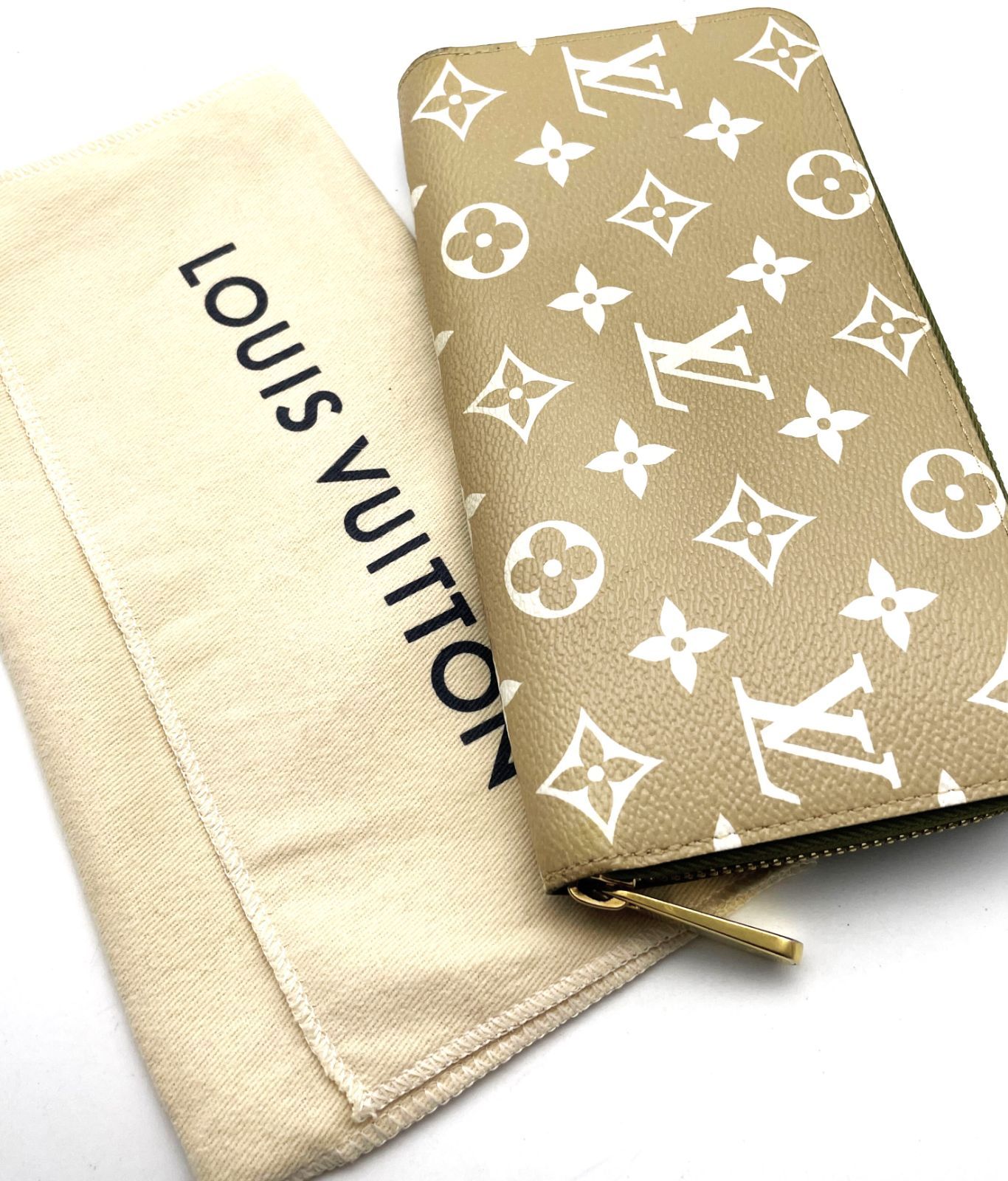 ルイ ヴィトン M67549 モノグラムジャイアント長財布 ルイヴィトン