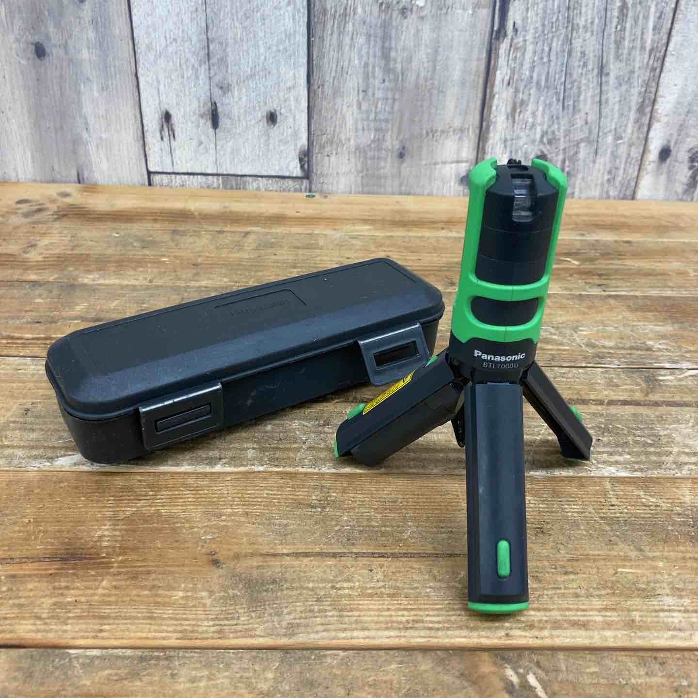 中古品】 パナソニック(Panasonic) レーザー墨出し器 墨出し名人 縦 